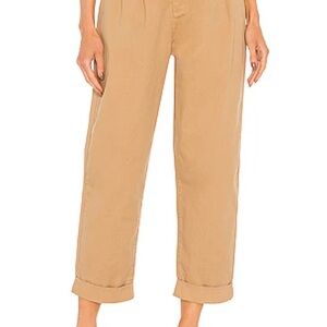 Kellin Pleated Trouser in Khaki
PISTOLA